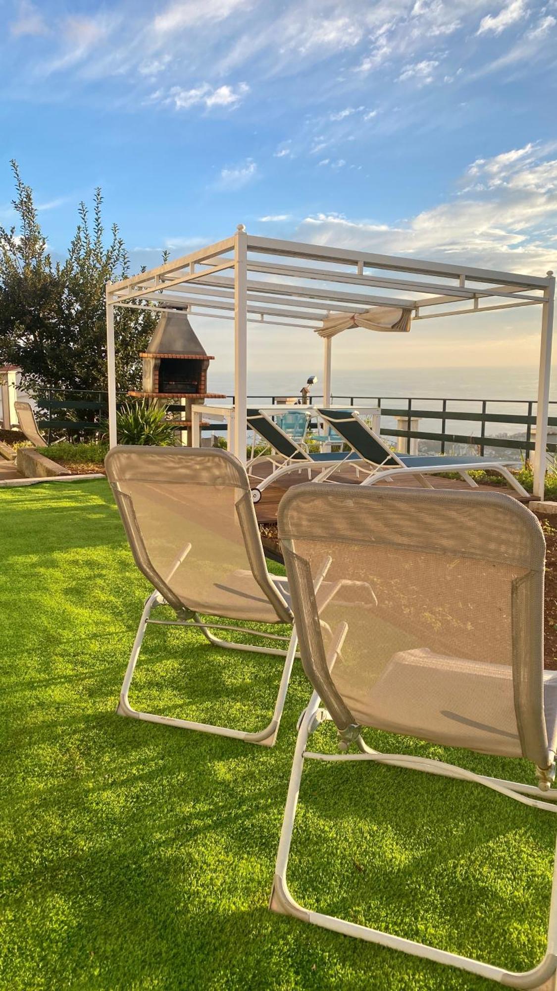 Studio Geek Villa - Open Space - 5M From 5 Top Attractions - Pool All Year Round, Dining Pergola, Barbecue - Funchal Matrix Holiday Home المظهر الخارجي الصورة