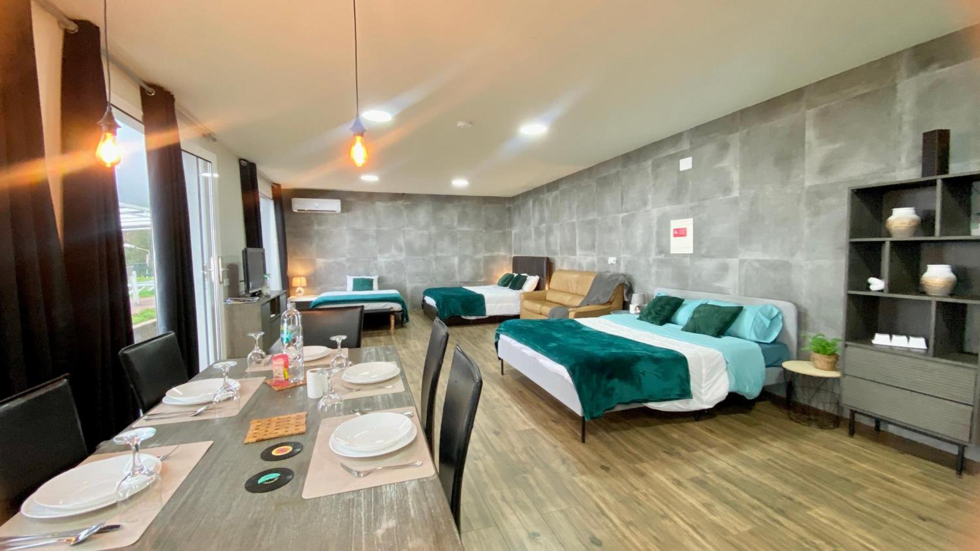 Studio Geek Villa - Open Space - 5M From 5 Top Attractions - Pool All Year Round, Dining Pergola, Barbecue - Funchal Matrix Holiday Home المظهر الخارجي الصورة